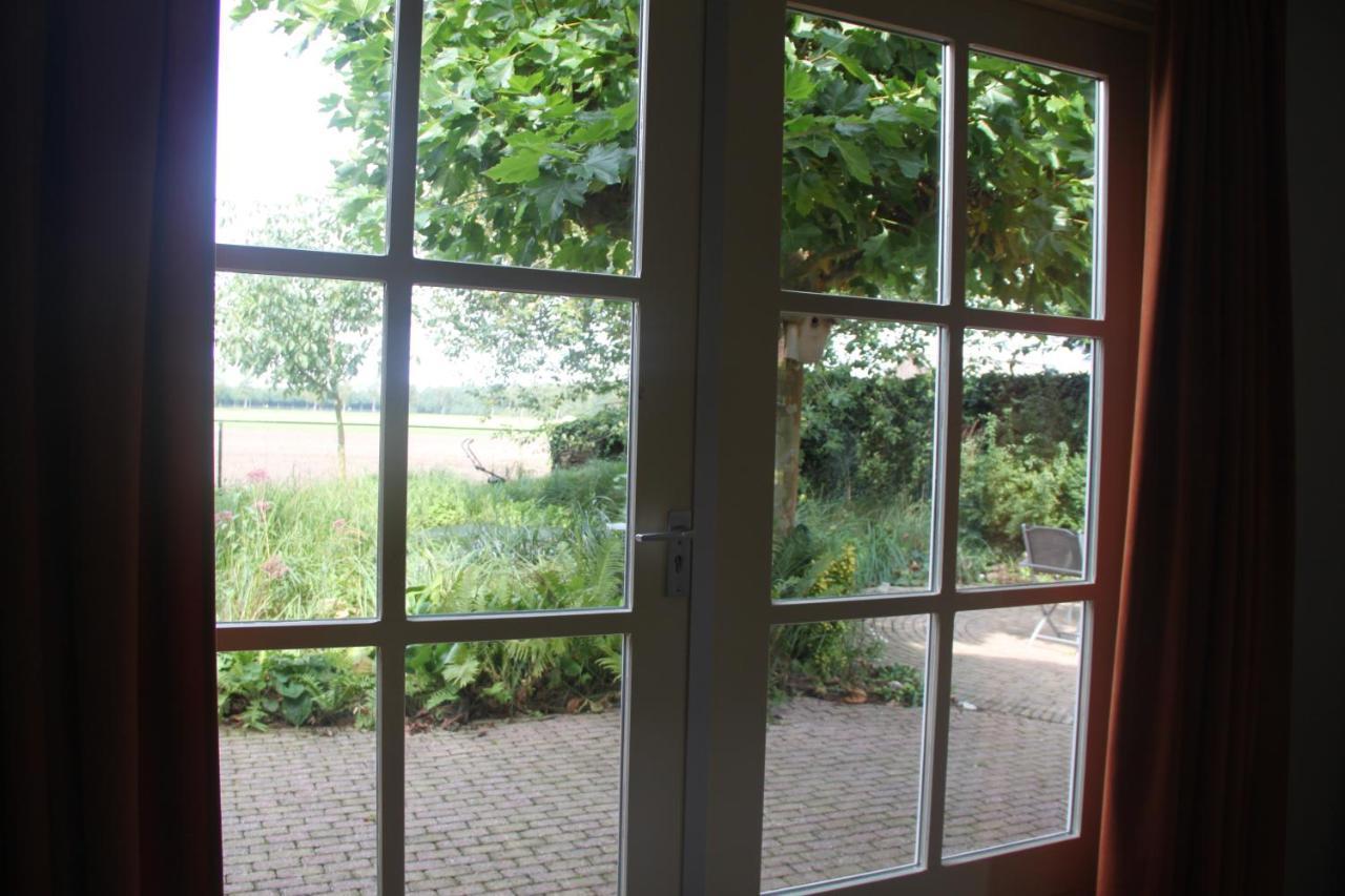 Vakantiehuisje Achter Odiliapeel Exterior photo