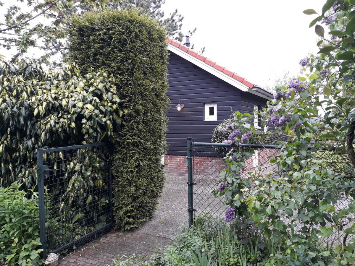 Vakantiehuisje Achter Odiliapeel Exterior photo